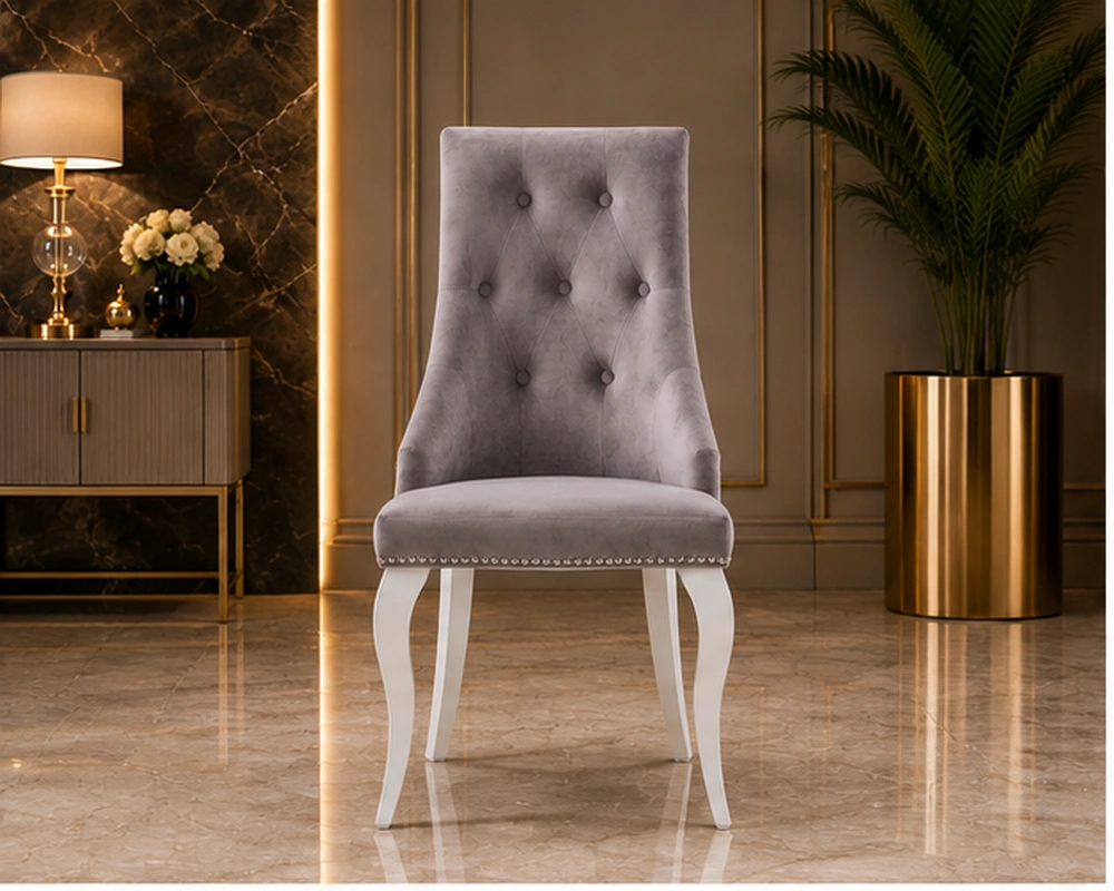 Chaise moderne avec assise confortable - Design raffiné pour salle à manger et décoration intérieure contemporaine