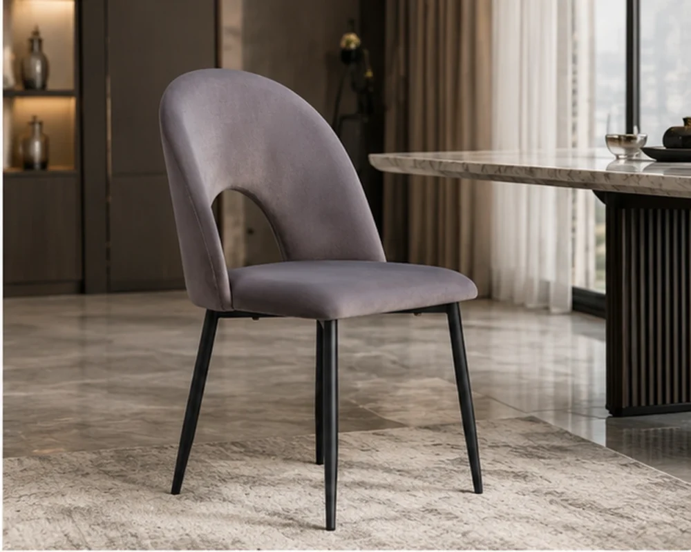 Chaise de salle à manger design et moderne