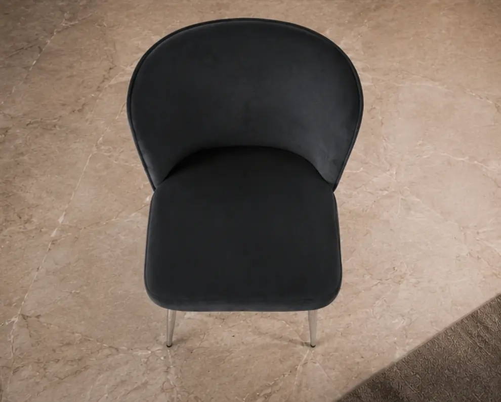 Chaise de cuisine élégante et confortable - Design contemporain adapté aux espaces repas modernes – Image 3