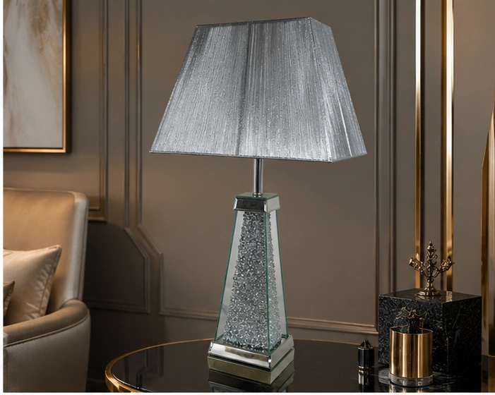 Lampe de Table Décorative Moderne en Cristal et Métal – Base Élégante et Abat-Jour Texturé pour un Intérieur Chic et Luxueux – Image 3