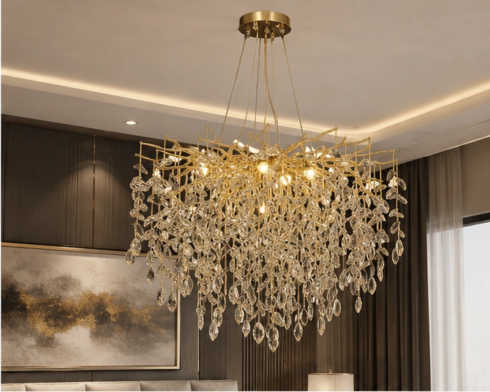 Lustre Suspendu de Luxe en Cristal et Métal Doré – Design Sculptural Inspiré de la Nature avec Cascade de Cristaux pour un Intérieur Moderne et Raffiné – Image 3