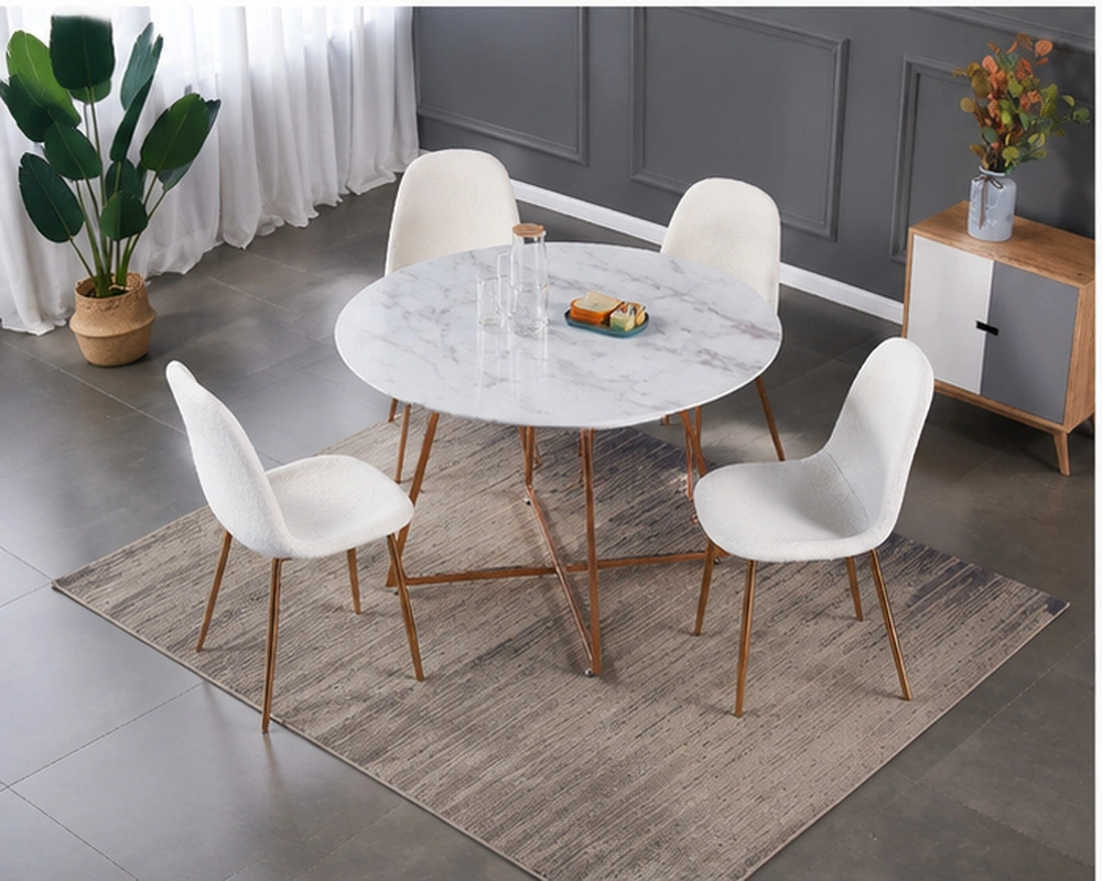 Table Ronde Style Scandinave avec 4 Chaises Blanches et Structure Bois Naturel - Ensemble Table à Manger Ronde Blanche Effet Marbre avec Chaises Blanches Pieds Bois – Image 5